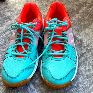 LIKE- NEW ASICS Up-Court Indoor Court Shoes